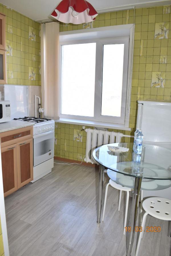 1 Комнатные Апартаменты На Ауэзова 236 Köksetaw Buitenkant foto